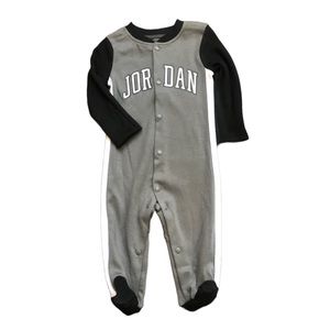 JORDAN BABY FOOTSIE SIZE 3 MONTHS